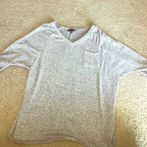 Gray half-sleeve sweater